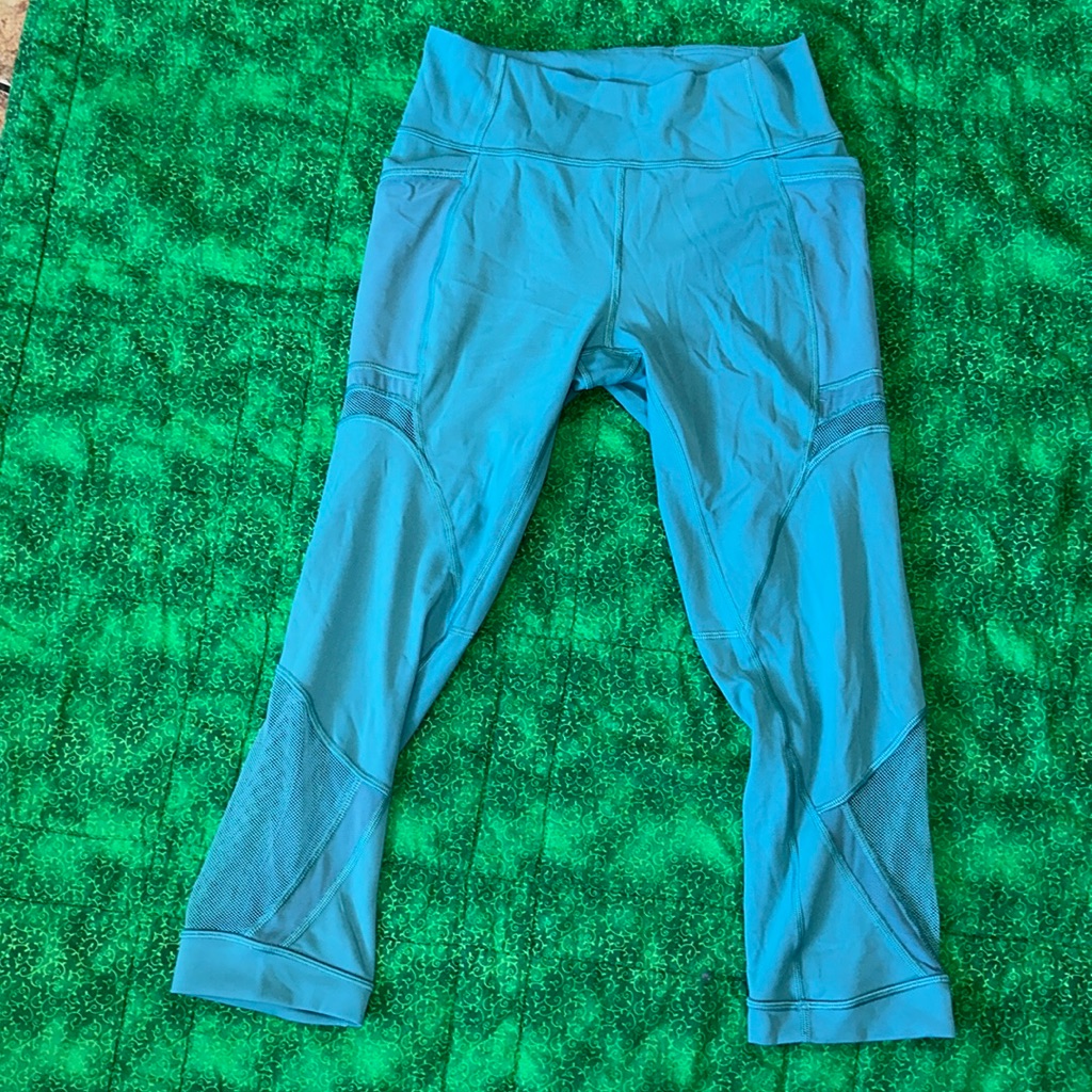 Light Blue Lululemon Leggings Size 8